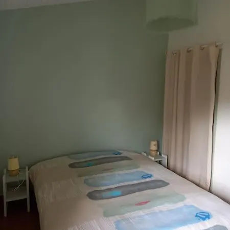 Maison Dans Village De 6p