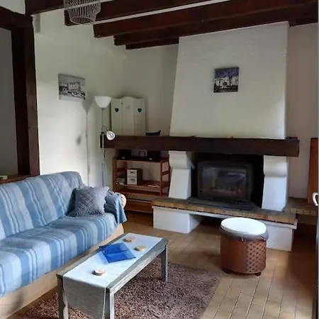 Maison Dans Village De 6p بيت للعطل Uza